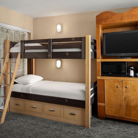 Anaheim Portofino Inn & Suites Extérieur photo