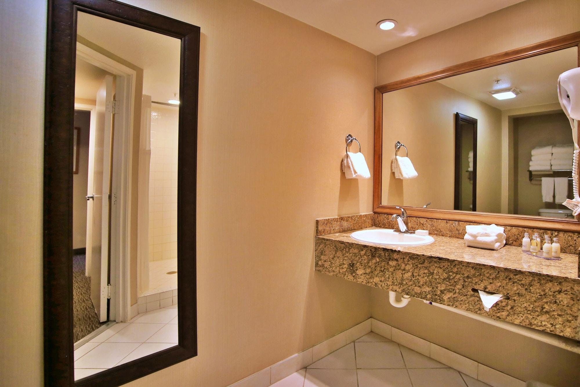Anaheim Portofino Inn & Suites Extérieur photo