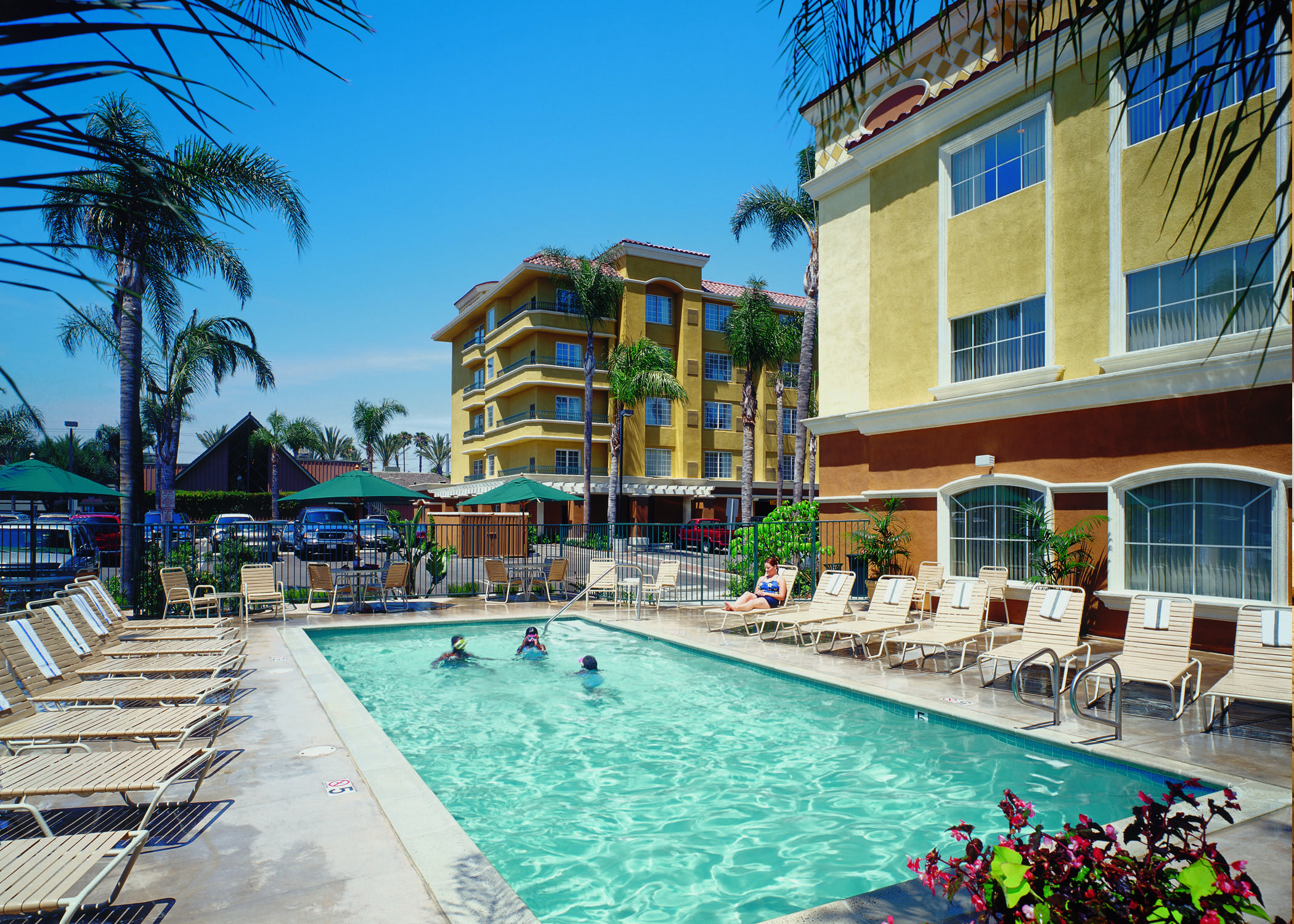 Anaheim Portofino Inn & Suites Extérieur photo