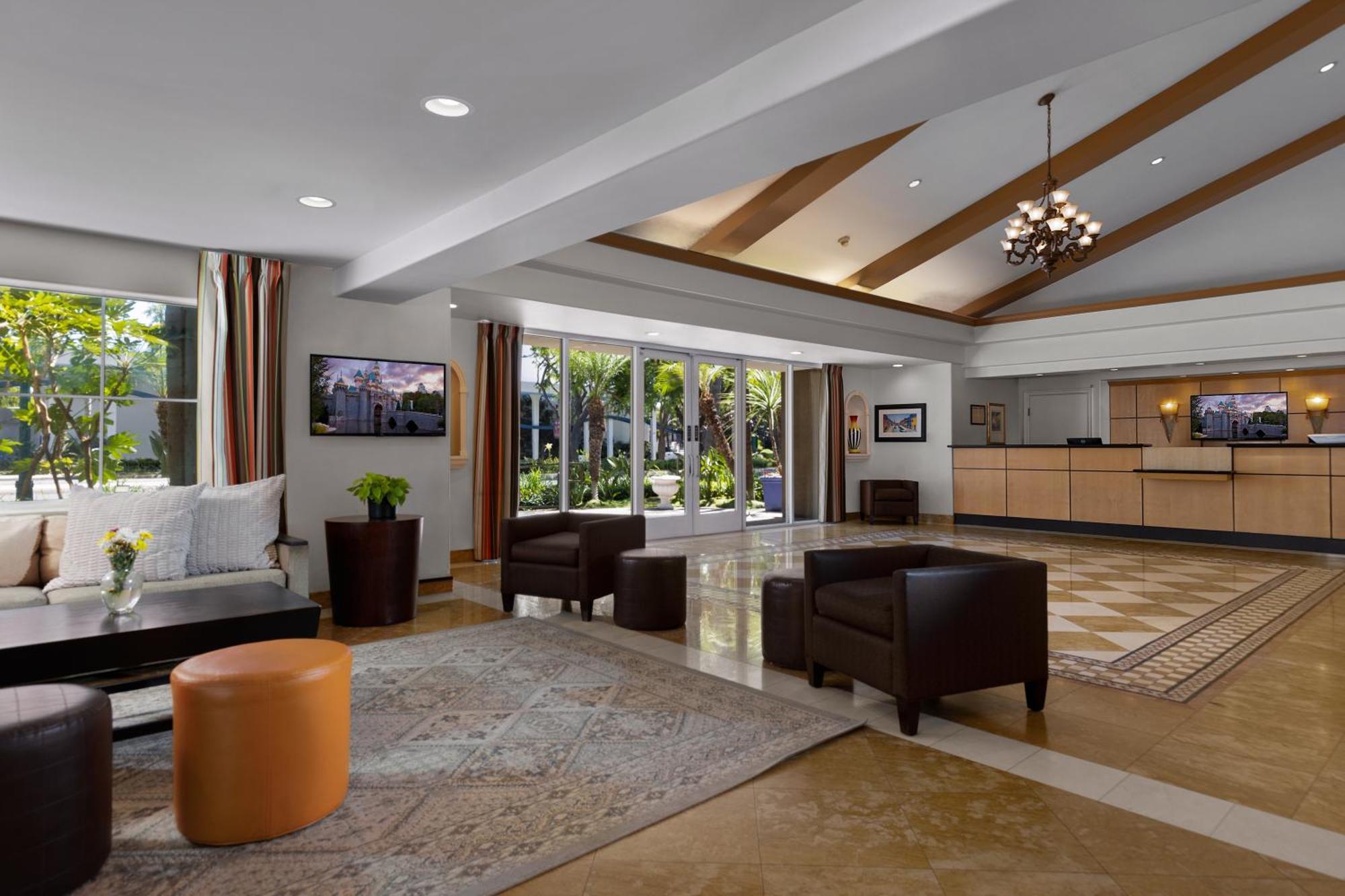 Anaheim Portofino Inn & Suites Extérieur photo